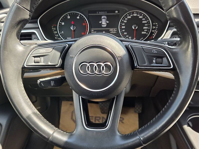 Audi A4 Avant 2.0 TDI DSG - fotka 14 z 37