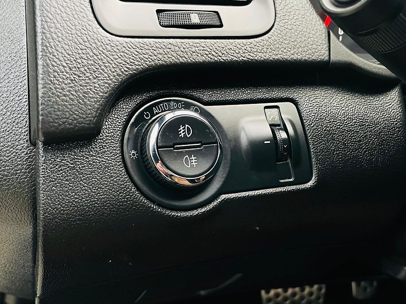Opel Insignia 2.0CDTi 4x4 AUTOMAT SERVISKA - fotka 43 z 53