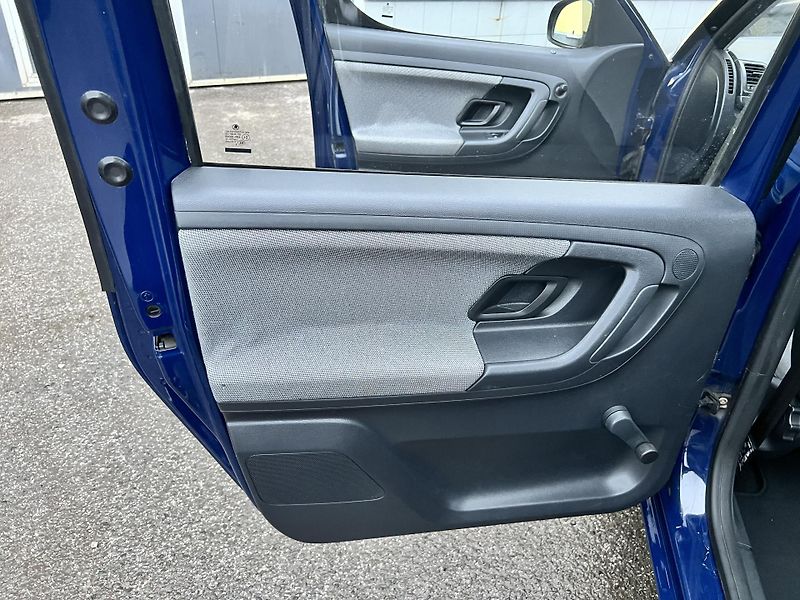 Škoda Roomster 1.6TDI 66KW,KLIMA,ESP,1MAJ - fotka 14 z 43
