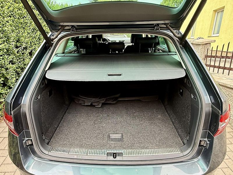 Škoda Superb (2021) 2,0TDi 110kW STYLE NEZ.Topení - fotka 14 z 25