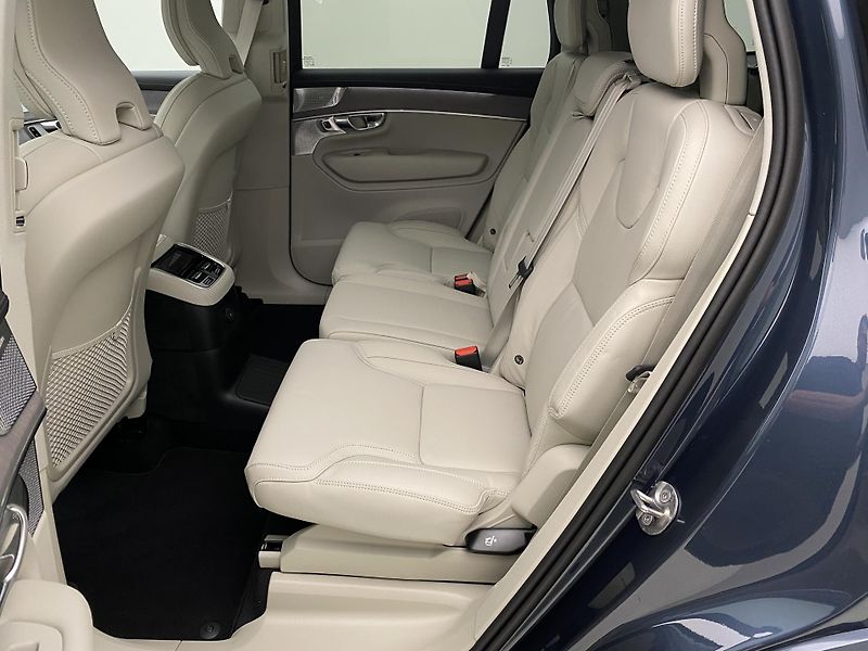 Volvo XC90 (2026) T8 AWD Plug-in BRIGHT PLUS 7m - fotka 6 z 72