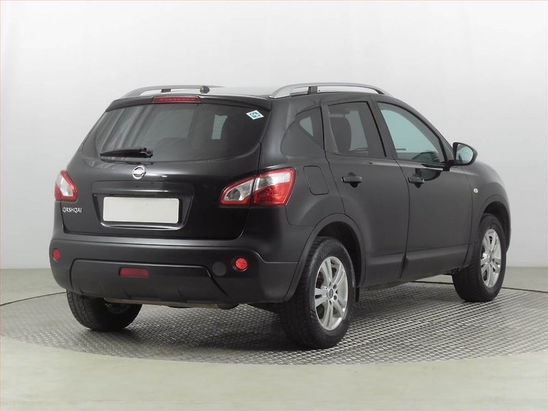 Nissan Qashqai (2010) 1.6, LPG, Serv.kniha, Tempomat - fotka 5 z 17