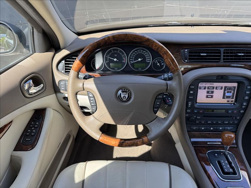 Jaguar S-Type 2,7 D V6 LUXURY ČR - fotka 16 z 26