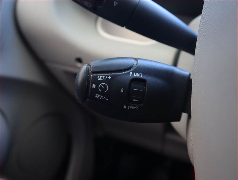 Citroën C3 Picasso (2009) Exclusive 1.6 i, nová STK - fotka 15 z 15