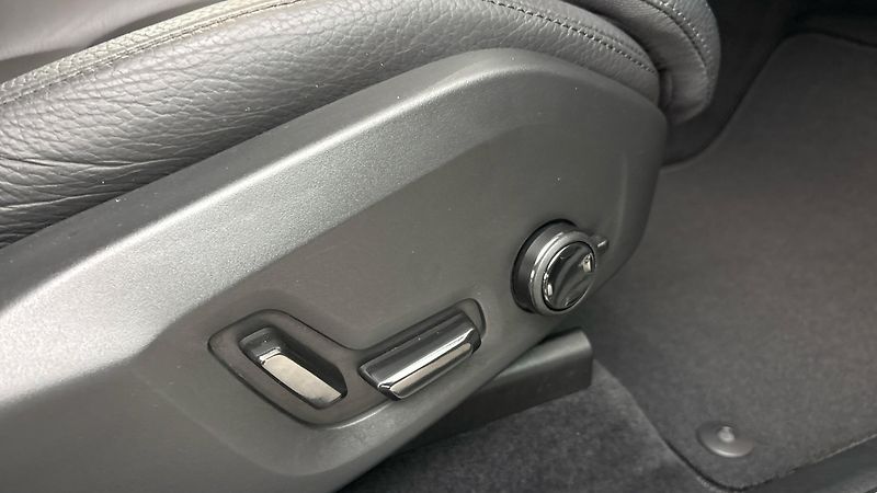 Volvo XC60 2.0 T6 AUT AWD Recharge Inscri - fotka 22 z 33