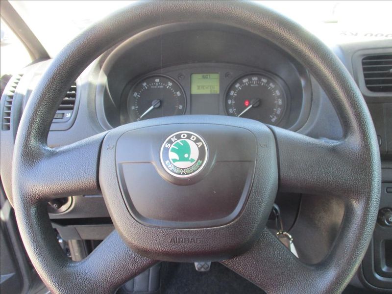 Škoda Fabia 1,2 TSI, 77kW, klima, tažné, - fotka 18 z 29