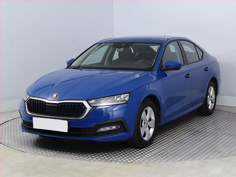 Škoda Octavia (2021) 2.0 TDI - fotka 2 z 18