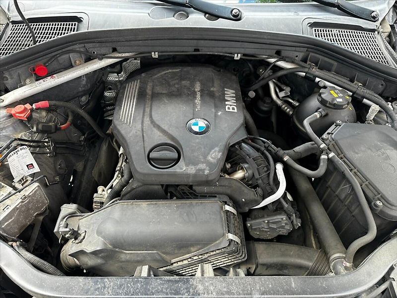 BMW X3 2,0 D 140kW-M PAKET-xDRIVE - fotka 38 z 39