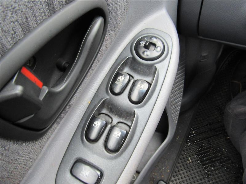 Hyundai Accent 1,3 63kW - fotka 20 z 23