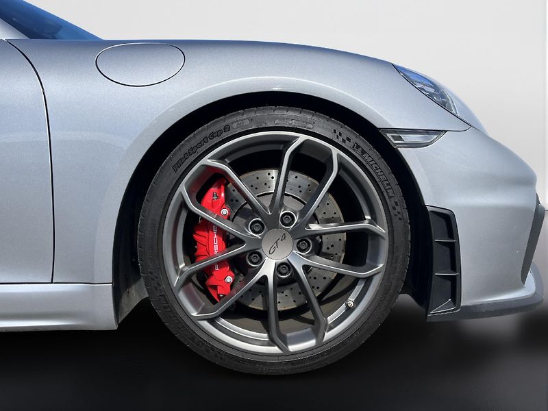 Porsche Cayman GT4 - fotka 12 z 29
