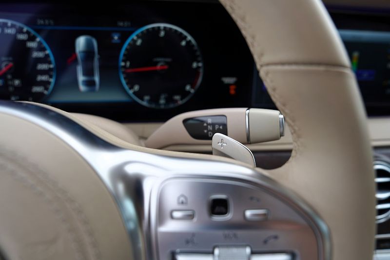 Mercedes-Benz Třídy S (2018) S 400d Long/4M/AMG/Burmester/Č - fotka 47 z 50