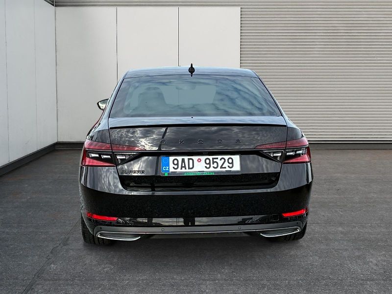Škoda Superb (2022) SPORTLINE 1.5TSI 110kW DSG CZ  - fotka 5 z 11