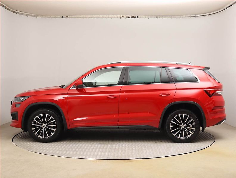 Škoda Kodiaq (2022) 2.0 TDI - fotka 3 z 28