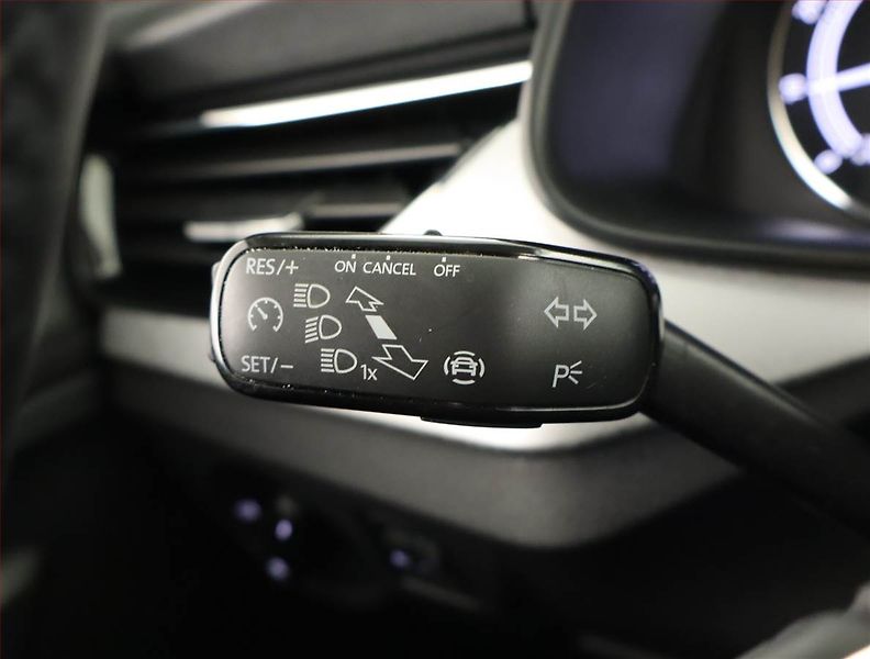 Škoda Kamiq (2022) 1.0 TSI - fotka 19 z 22