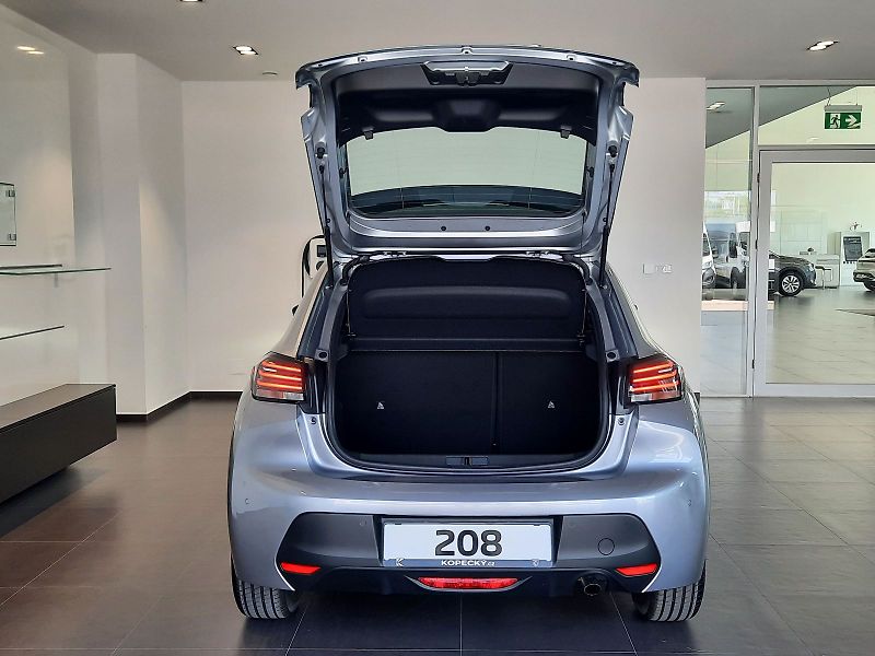 Peugeot 208 (2026) STYLE 1.2 TURBO 100k MAN6 - fotka 8 z 15