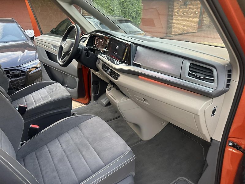 Volkswagen Multivan HIGHLINE, HEAD-UP, STYLE - fotka 15 z 28