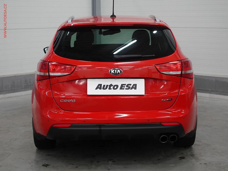 Kia Ceed (2016) 1.6 CRDi, 1.maj,ČR, servis - fotka 5 z 22