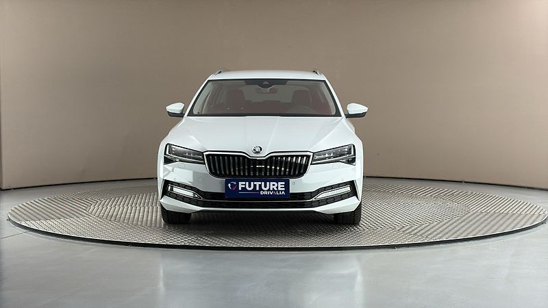Škoda Superb 2.0 TDI DSG L&K Combi - fotka 3 z 34