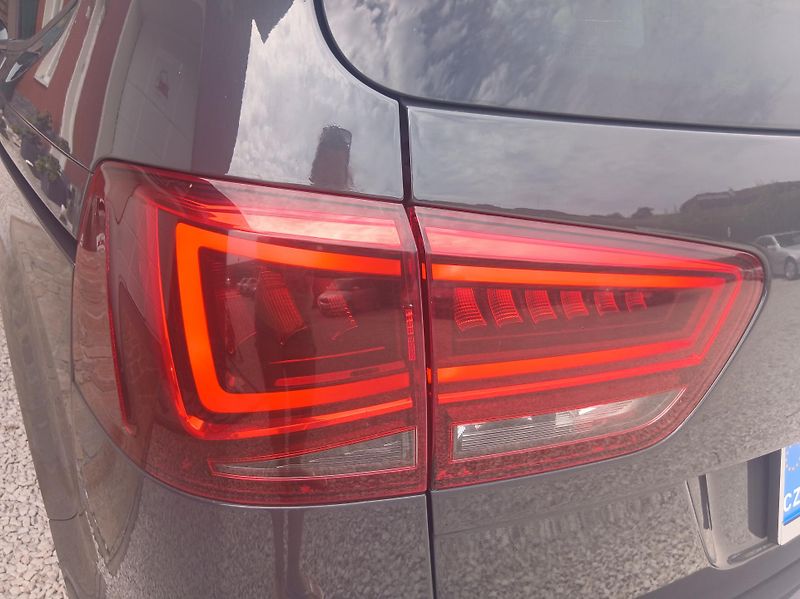 Seat Alhambra 2.0 TDi 7míst DSG - fotka 38 z 40