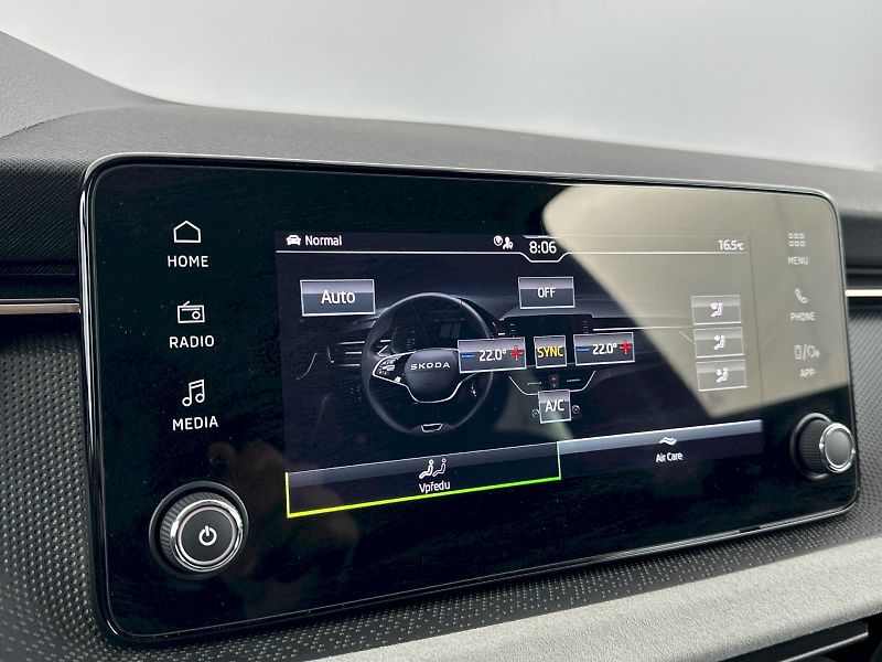 Škoda Kamiq (2025) 1.0TSI 85kW Top Selection - fotka 18 z 31