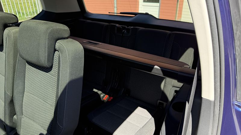 Volkswagen Touran (2022) 2.0TDi*110kW*DSG*7MÍST*STYLE* - fotka 13 z 29