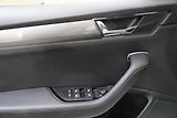 Škoda Superb - náhled 12