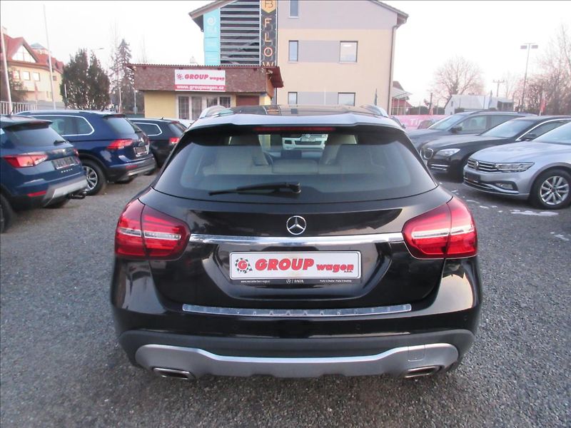Mercedes-Benz GLA 2,0 - fotka 5 z 19