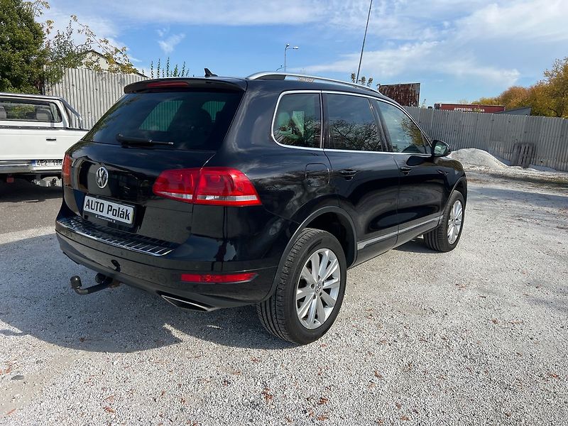 Volkswagen Touareg 3,0 TDI V 6 - fotka 14 z 15