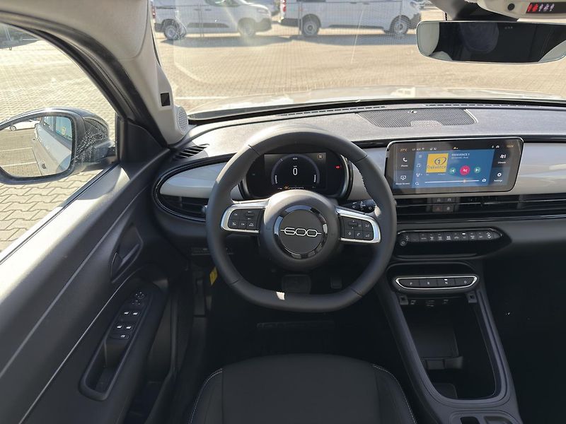 Fiat 600 (2026) Icon 1.2 Turbo Hybrid 145k  - fotka 22 z 25