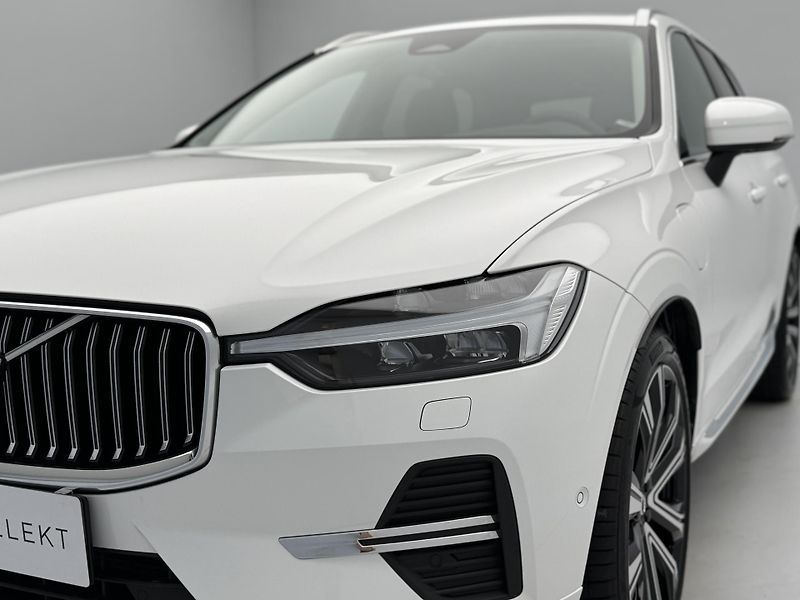 Volvo XC60 T8 AWD RECHARGE BRIGHT PLUS  - fotka 32 z 46