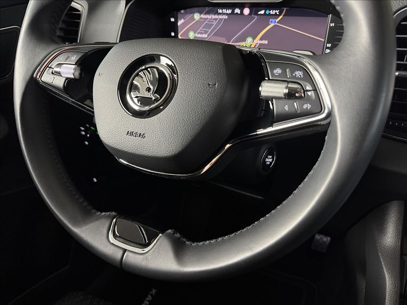 Škoda Karoq 2,0 TDi  DSG 4x4 Style Virtual - fotka 43 z 45