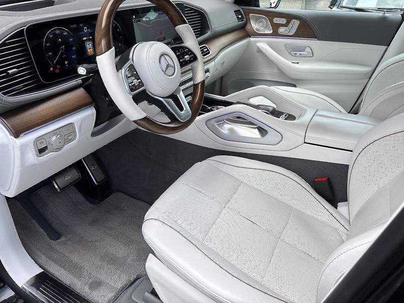 Mercedes-Benz GLS (2023) 600 4MATIC MAYBACH, ČR, DPH - fotka 12 z 19