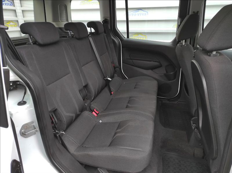Ford Tourneo Connect 1,5TDCi Trend,ČR,1Maj,Temp. - fotka 15 z 28