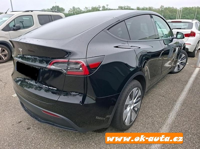 Tesla Model Y LONG RANGE AWD SoH 97% - fotka 3 z 7