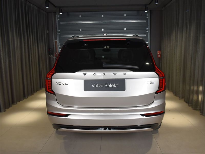 Volvo XC90 2,0 T8 AWD Ultra Dark - fotka 5 z 28