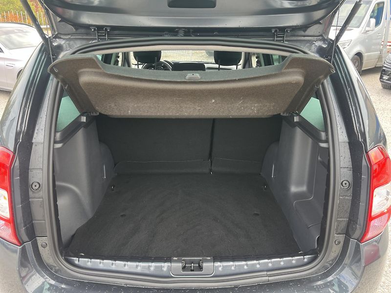 Dacia Duster (2015) 1.6i 84kw klimatizace 32000km! - fotka 14 z 19