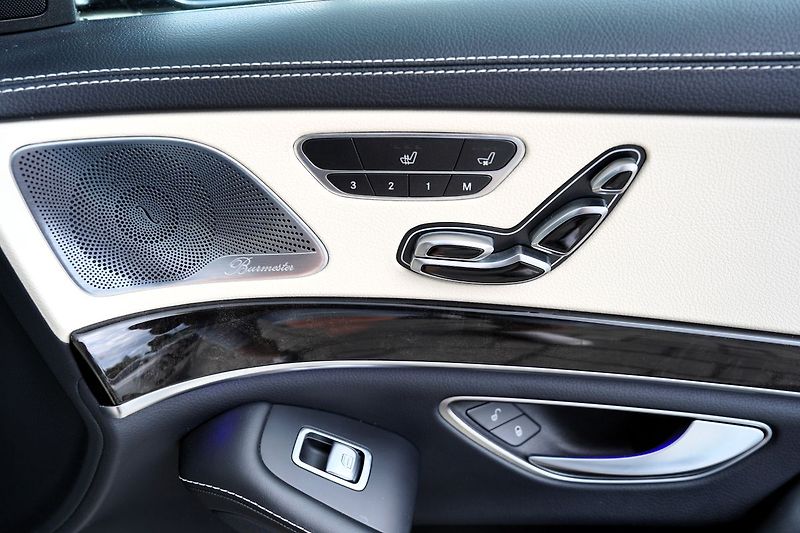 Mercedes-Benz Třídy S S 350d Long 4matic AMG TV - fotka 22 z 50