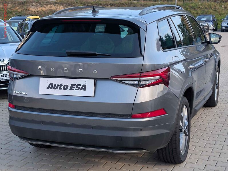 Škoda Kodiaq (2022) 2.0 TDi, Ambition, DSG, LED - fotka 4 z 23