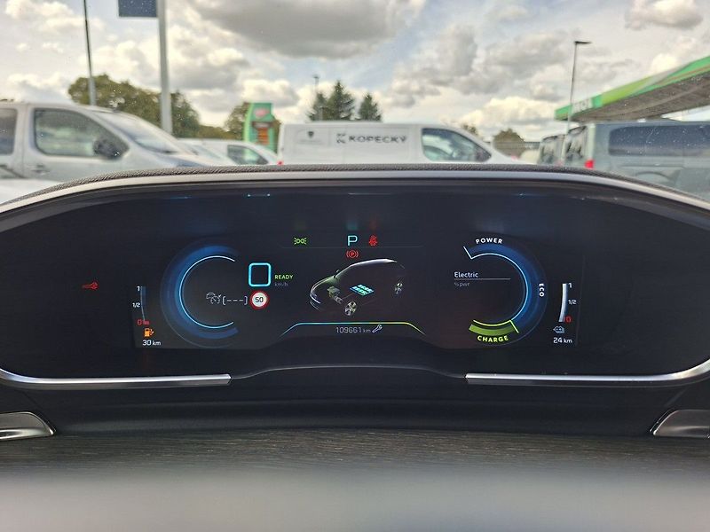 Peugeot 508 SW GT PACK HY 225k e-EAT8 - fotka 15 z 31