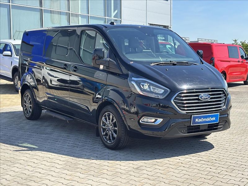 Ford Tourneo Custom 2,0 136kW Titanium X Webasto - fotka 7 z 36
