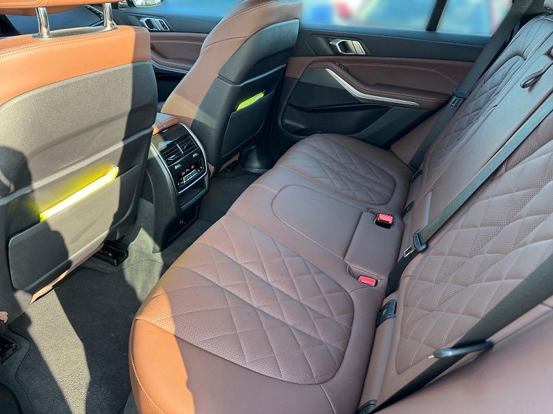 BMW X5 (2023) xDRIVE 40i 245kW 4x4 CZ DPH - fotka 8 z 11