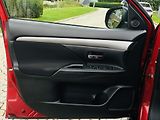 Mitsubishi Outlander 2.2D 4x4 1MAJ TAŽNÉ SERVISKA  - náhled 31