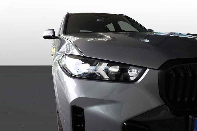 BMW X5 xDrive30d - fotka 24 z 33