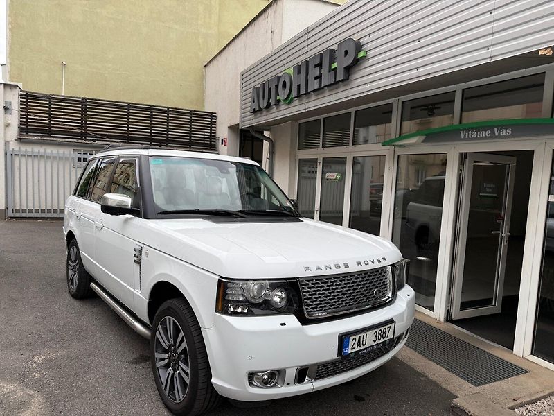 Land Rover Range Rover (2012) 4.4 TDV8 Vogue - fotka 2 z 27
