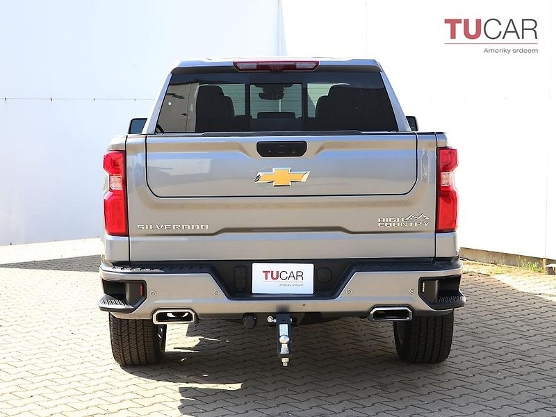 Chevrolet Silverado (2026) High Country 6.2 V8  - fotka 5 z 48