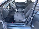 Škoda Rapid (2017) 1.4 TDi, Style, park. čidla - náhled 9
