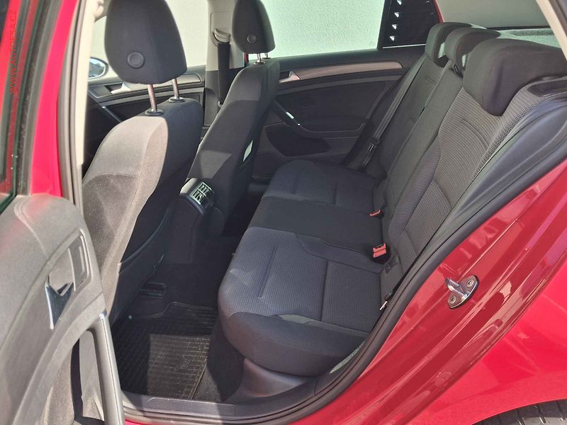Volkswagen Golf (2013) 1.4 TSi, ČR, Comfortline - fotka 10 z 18