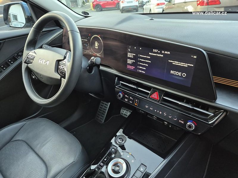 Kia e-Niro (2023) EV 150KW Inspiration Kamera - fotka 40 z 55
