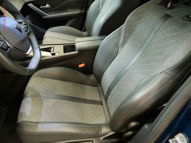 Peugeot 408 (2023) 1.2PT, 2.maj,ČR, servis - fotka 10 z 22