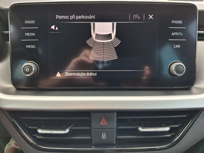 Škoda Scala (2022) Ambition 1,0TSi 81kW - fotka 19 z 34